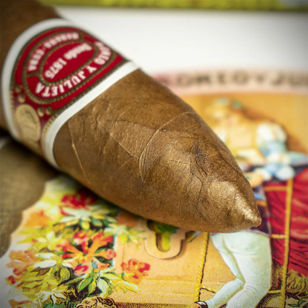Romeo y Julieta Belicosos Cuban Cigars - Box of 25 - Image 4