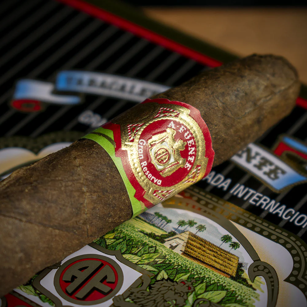 Arturo Fuente Cubanitos Cigars - Tin of 10 - Image 3