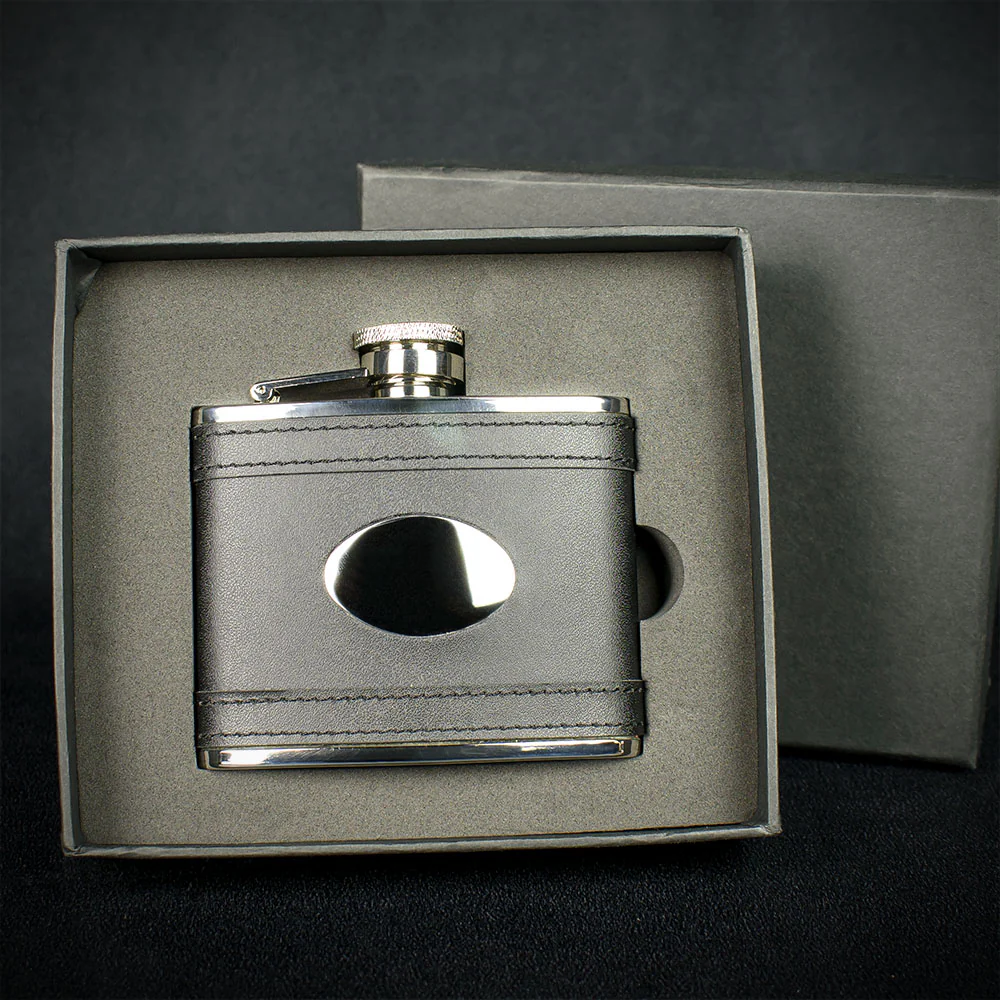Black Leather Hip Flask - 4oz Stainless Steel with Engraving Plate - Image 2
