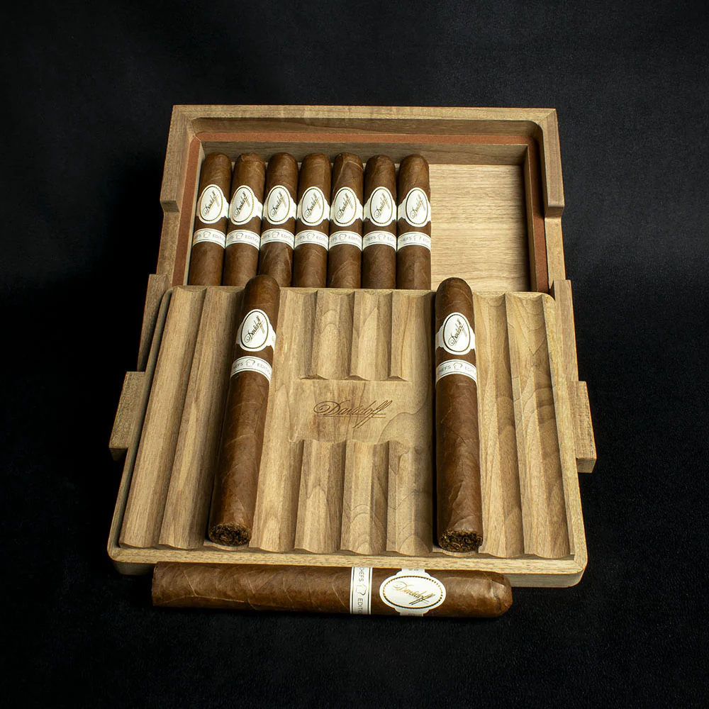 Davidoff Chef’s Edition 2025 Toro Cigars - Box of 10 - Image 2