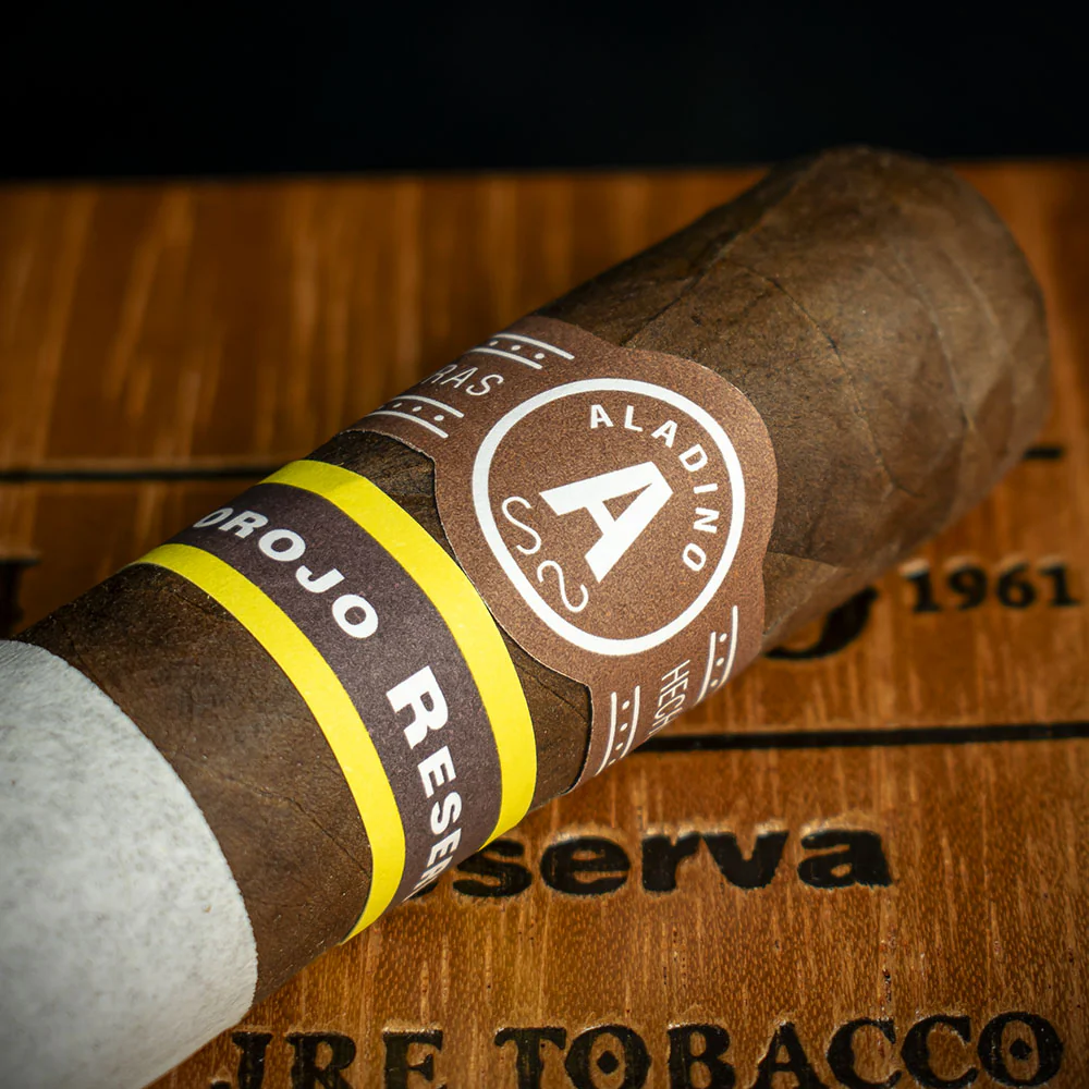 Aladino Corojo Reserva Robusto Cigars - Box of 20 - Image 3