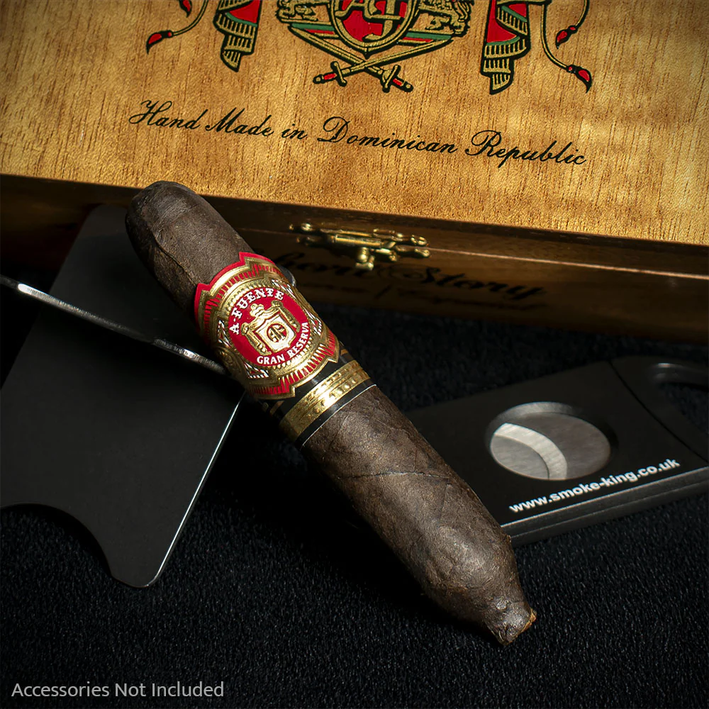 Arturo Fuente Hemingway Short Story Maduro Cigars - Box of 25 - Image 2