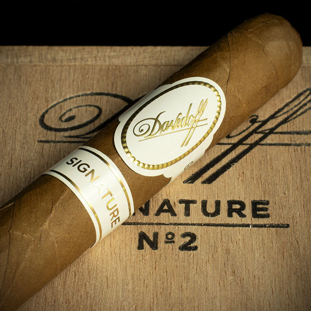 Davidoff Signature No. 2 Cigars - Box of 25 - Image 3