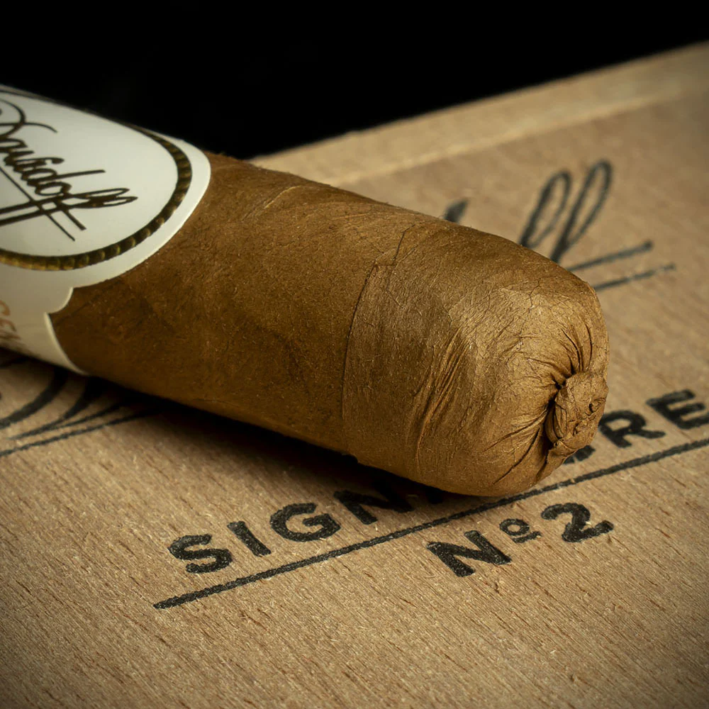 Davidoff Signature No. 2 Cigars - Box of 25 - Image 4