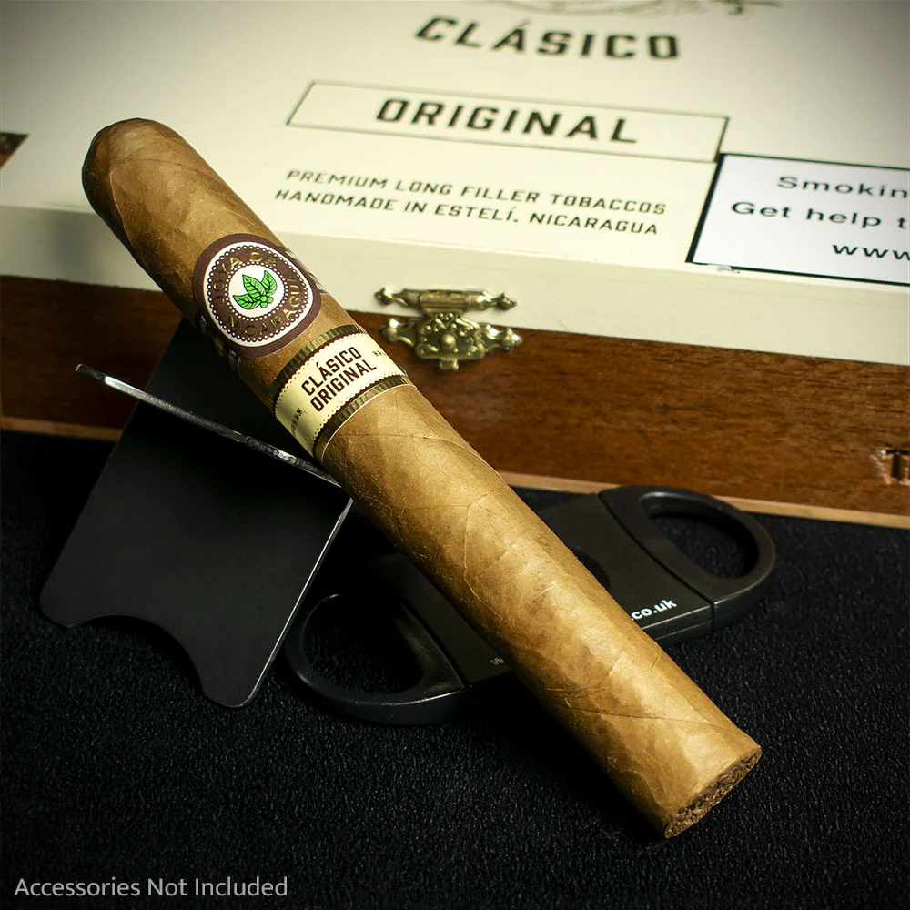Joya de Nicaragua Clasico Toro Cigars - Box of 25 - Image 2