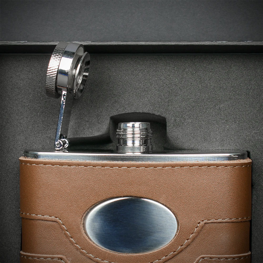 Brown Spanish Leather Hip Flask - 4oz Stainless Steel - Image 3