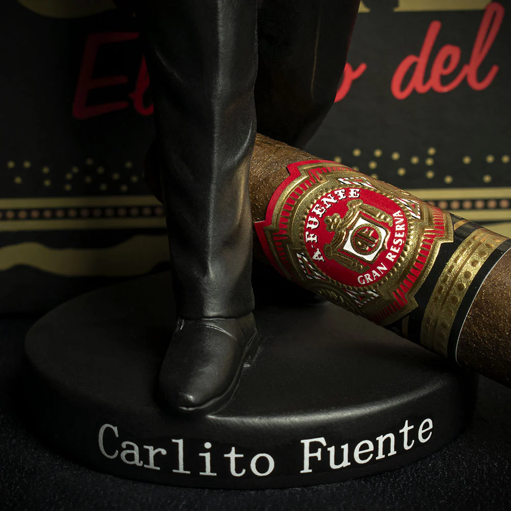 Carlos Carlito Fuente Jnr. Bobblehead (Black) With Short Story Cigar - Image 5