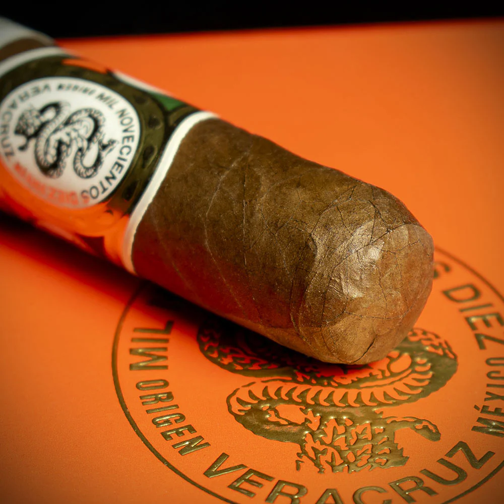 Casa 1910 Soldadera Edition Teniente Angela Toro Cigar - Single - Image 5