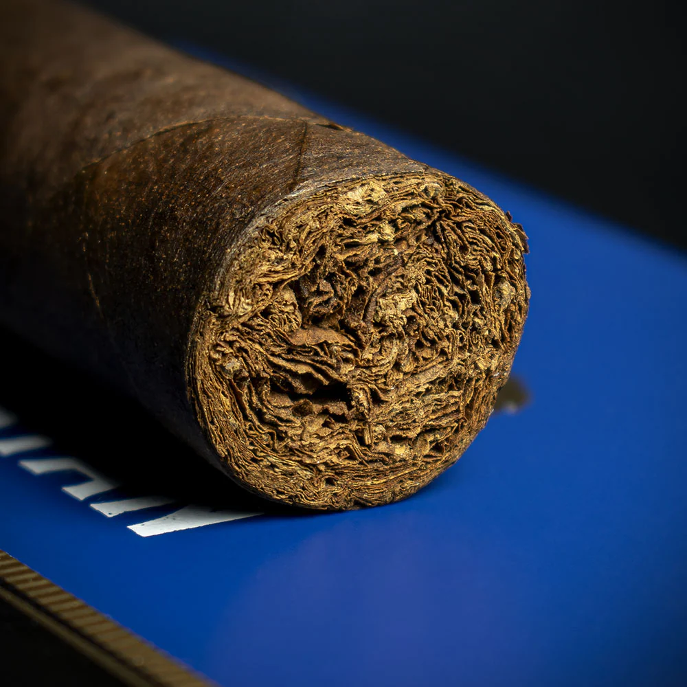 Charatan Nicaraguan Maduro Robusto Cigar - Single - Image 6