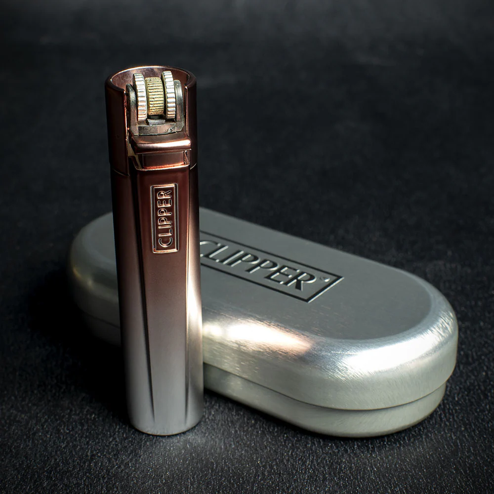 Clipper Refillable Lighter with Tin - Silver Gradient - Image 3