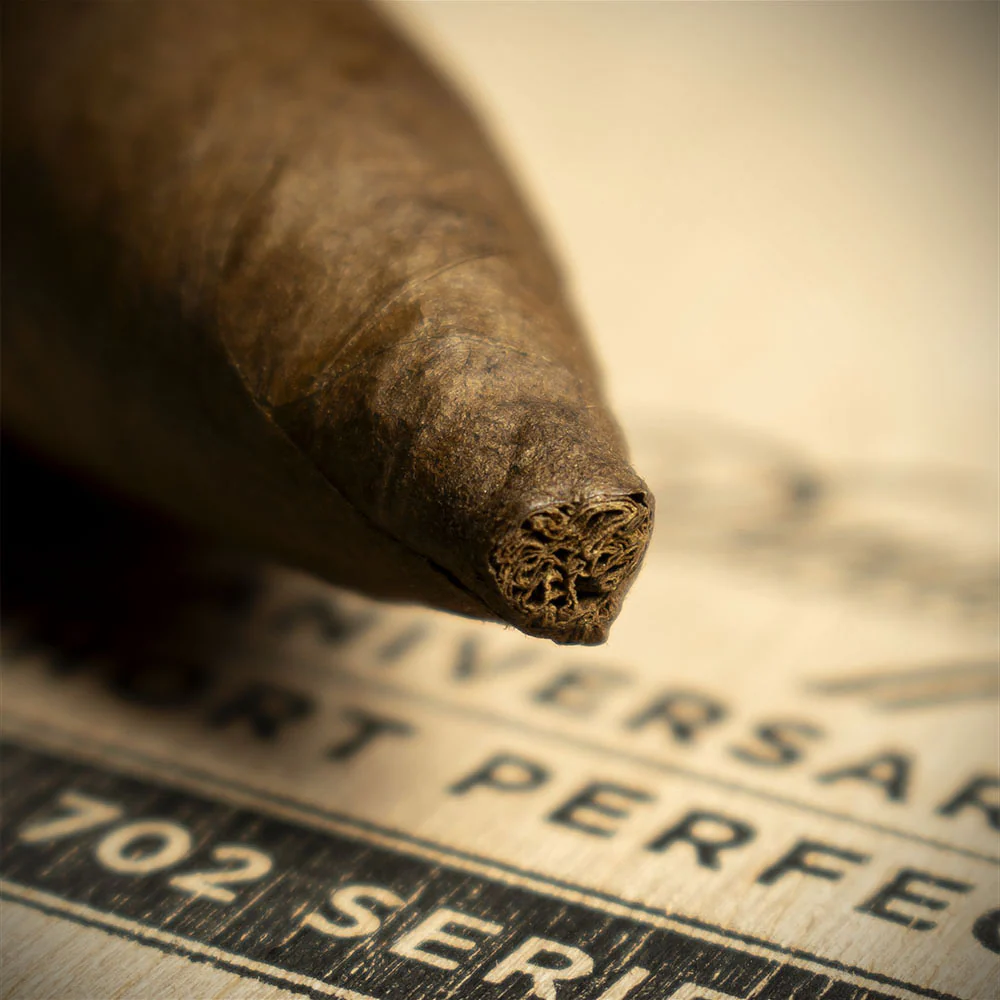 Davidoff 702 Series Aniversario Limited Edition Short Perfecto Cigar - Single - Image 6
