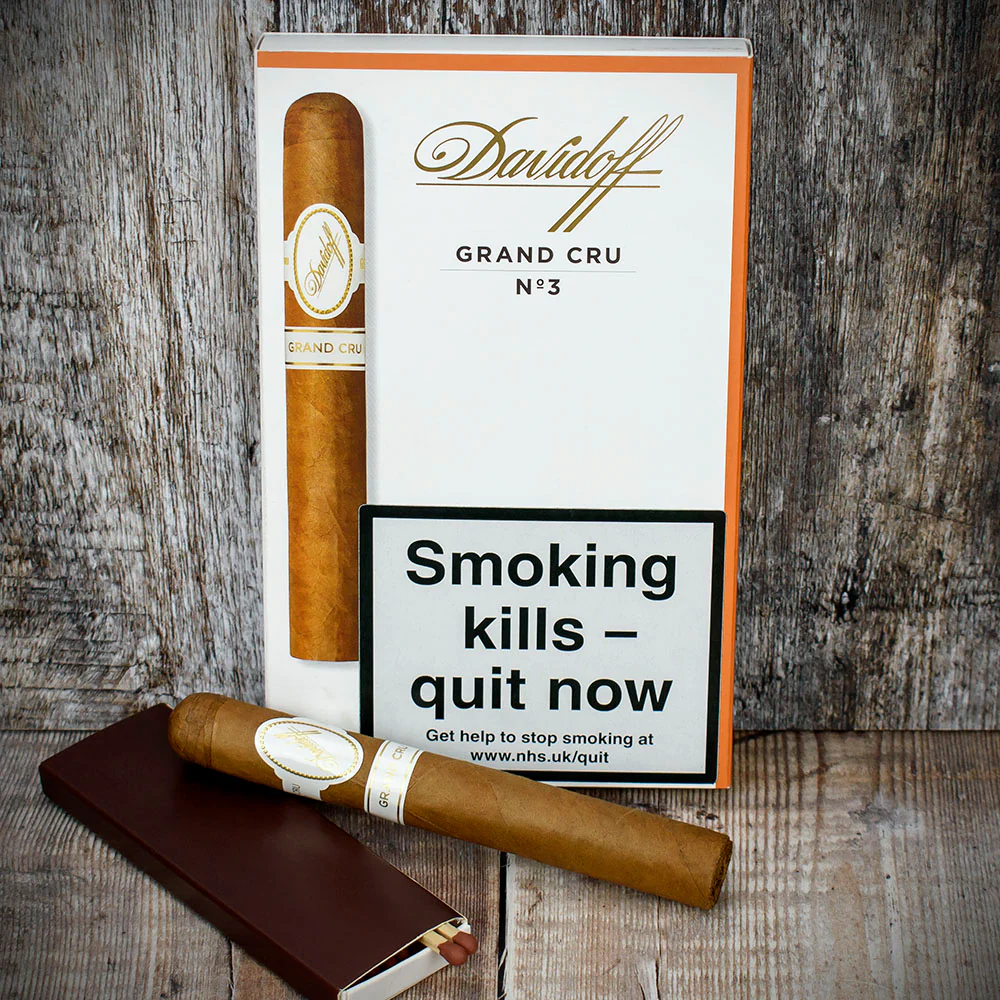 Davidoff Grand Cru No. 3 Cigar - Single - Image 3