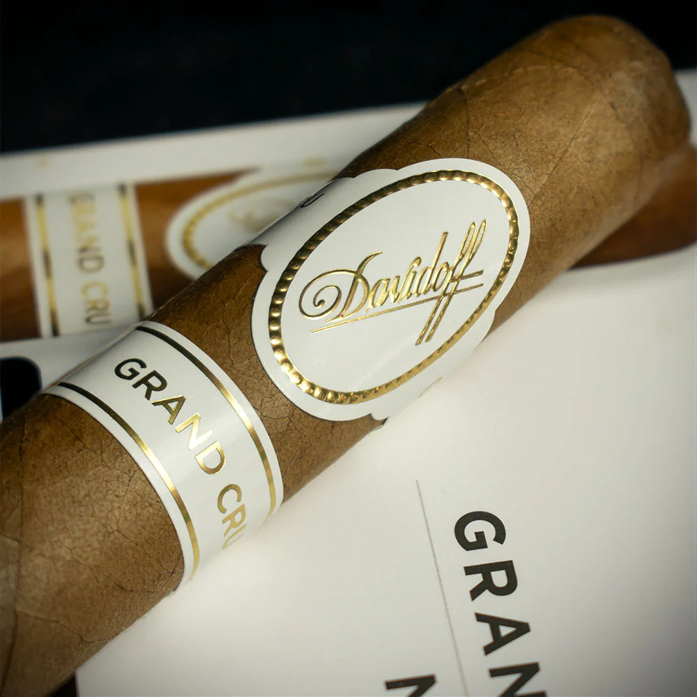 Davidoff Grand Cru No. 5 Cigars - Pack of 5 - Image 3