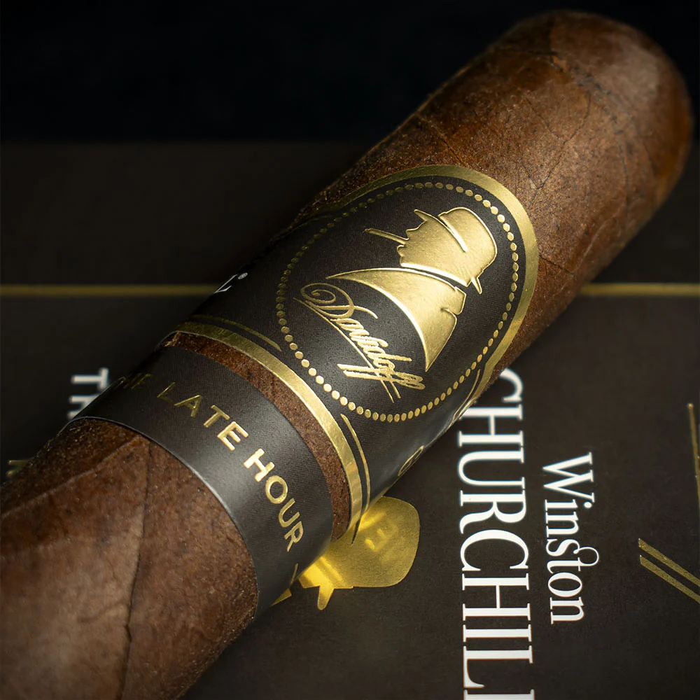 Davidoff Winston Churchill The Late Hour Robusto Cigars - Pack of 4 - Image 3