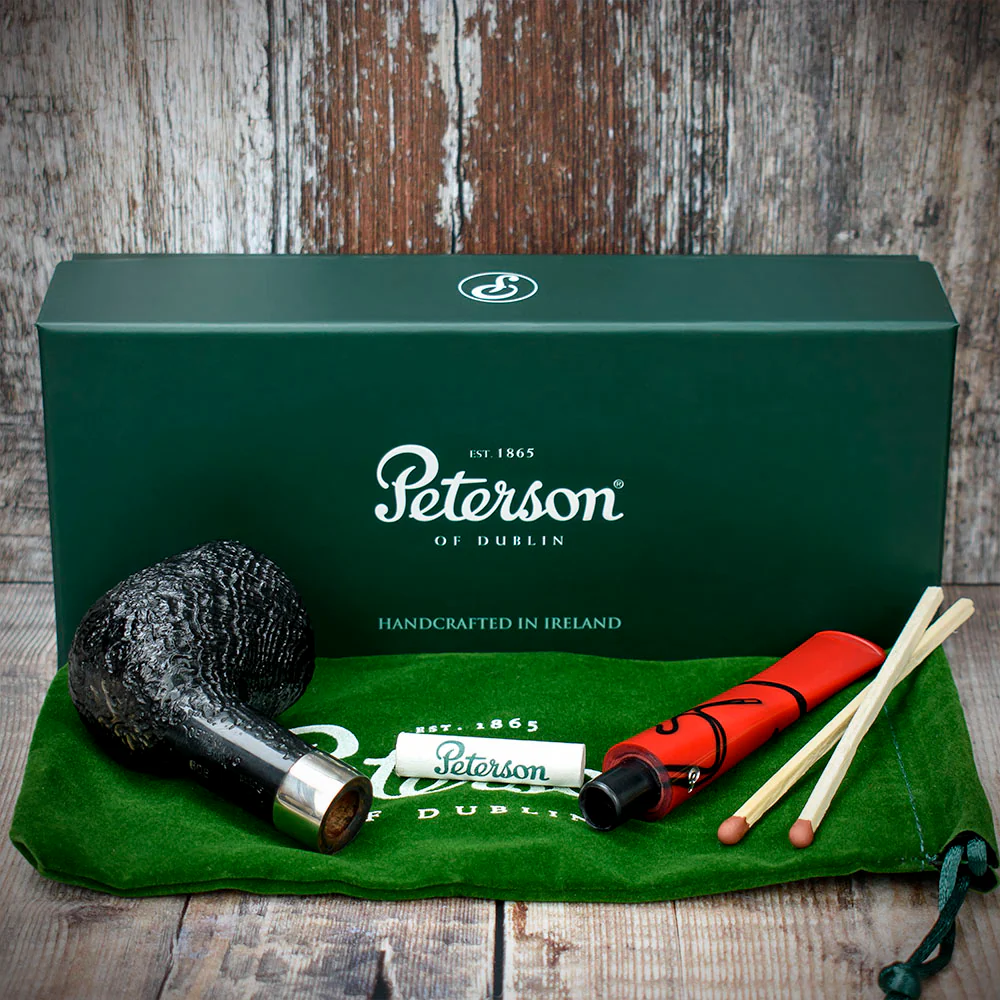 Peterson of Dublin Dracula Sandblasted Briar Smoking Pipe - Shape No.606 - Image 3