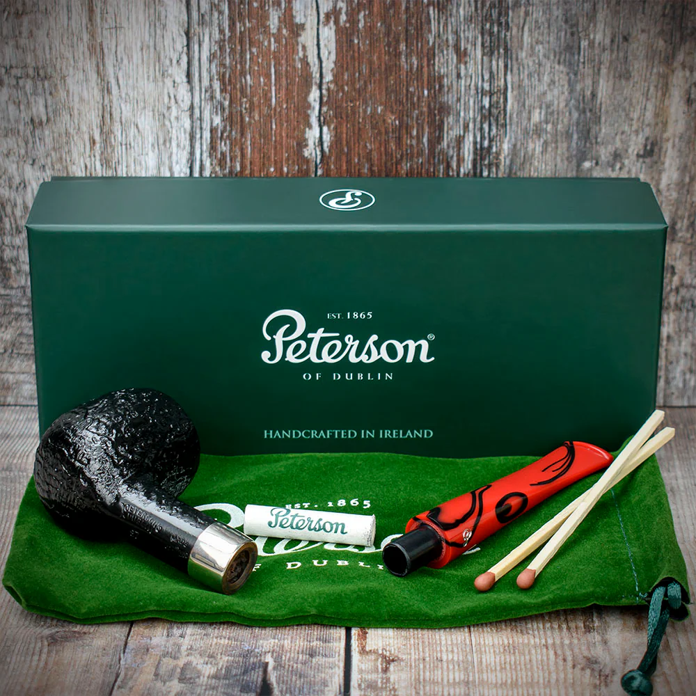 Peterson of Dublin Dracula Sandblasted Briar Smoking Pipe - Shape No.87 - Image 3