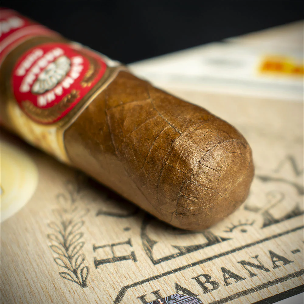 H. Upmann Magnum 46 Cuban Cigar - Single - Image 5