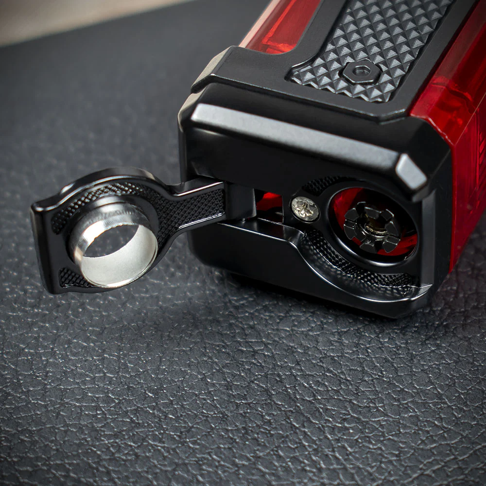 Honest Shakespeare Cigar Lighter -Black/Red - Image 4