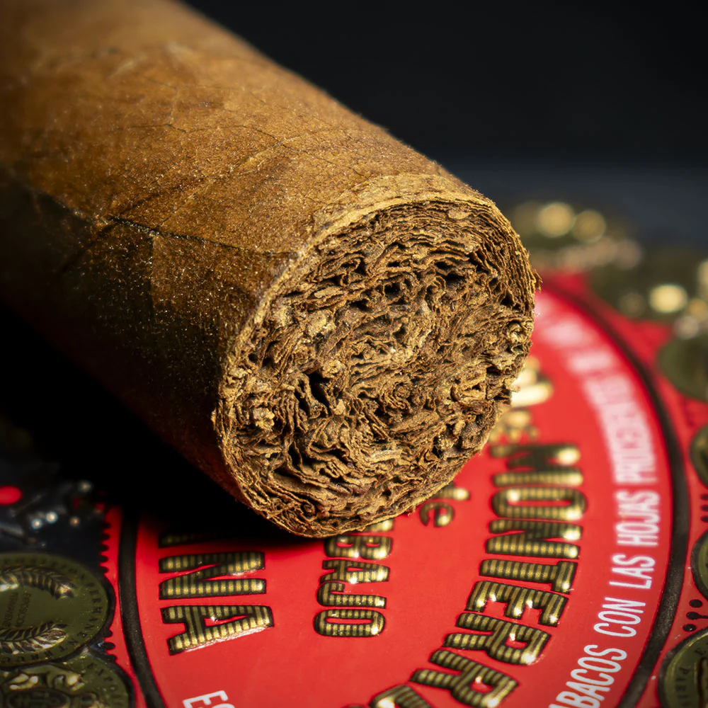 Hoyo de Monterrey Souvenir De Luxe Cuban Cigars - Tin of 5 - Image 5