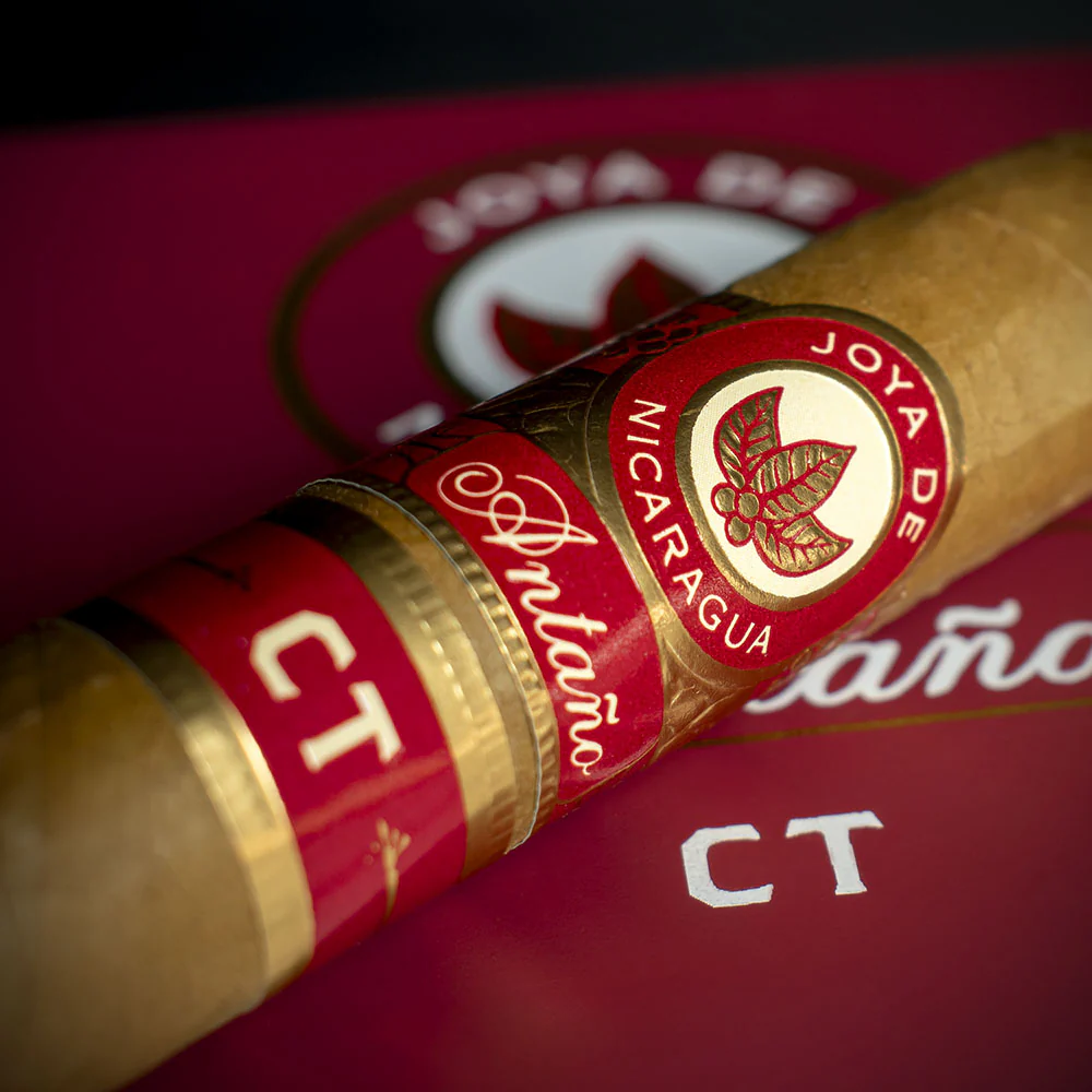 Joya de Nicaragua Antaño CT Robusto Cigar - Single - Image 4
