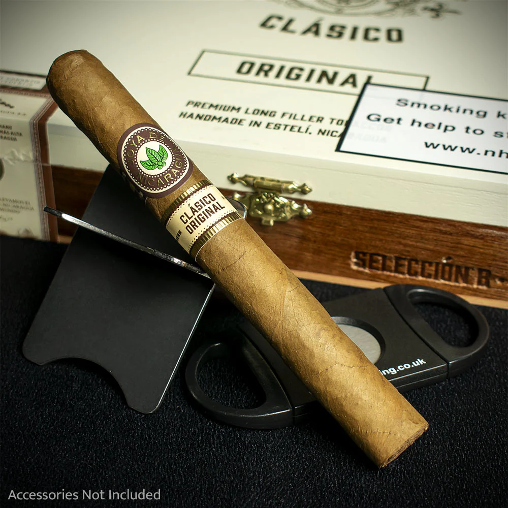 Joya de Nicaragua Clasico Seleccion B Corona Cigar - Single - Image 2