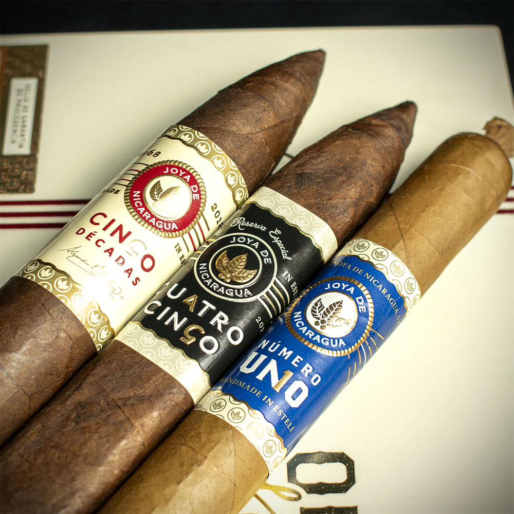 Joya De Nicaragua Obras Maestras Seleccion Especial Cigars Gift Box - Box of 5 - Image 3