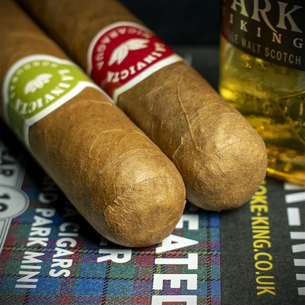 La Invicta Undefeated Whisky & Robusto Cigar Sample Pack (Limited Edition) - Image 4