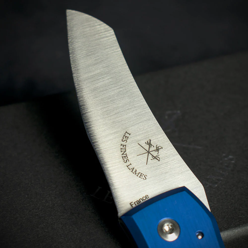 Les Fines Lames Le Petit Cigar Cutter & Knife - Anodised Blue - Image 5