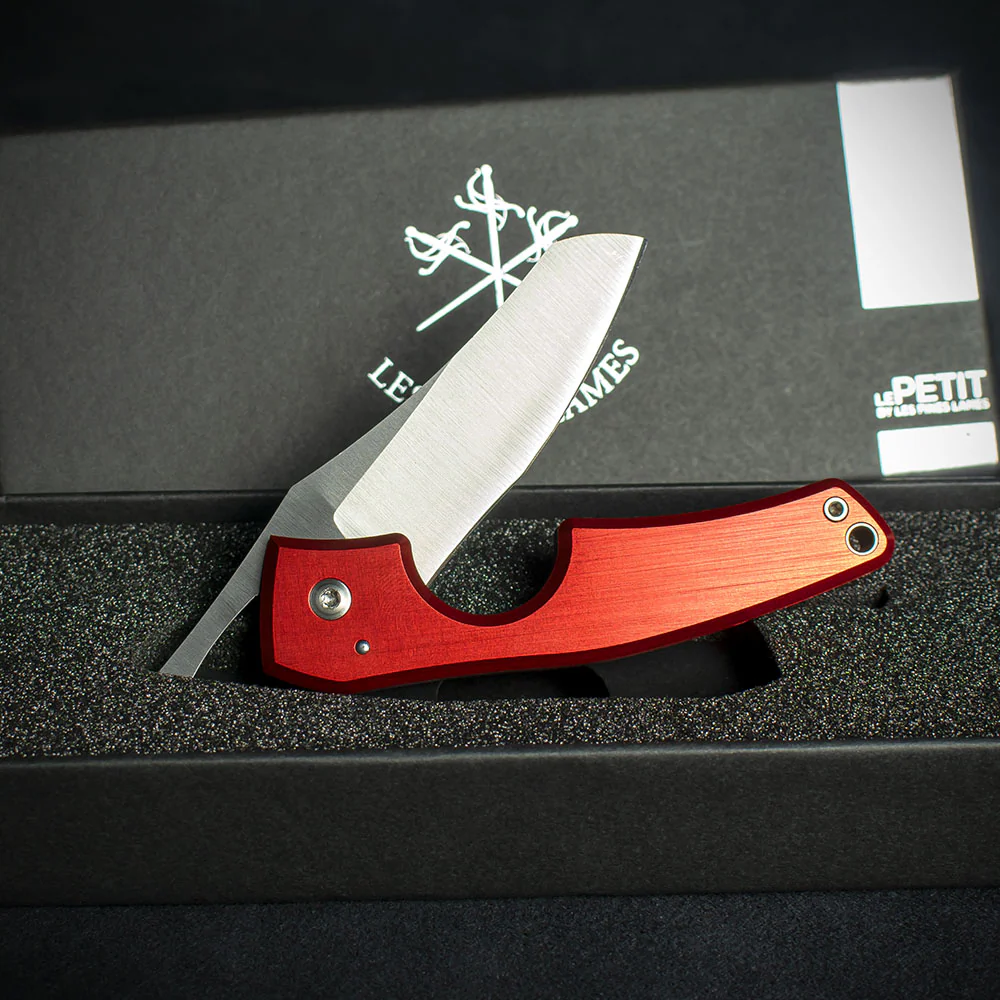 Les Fines Lames Le Petit Cigar Cutter & Knife - Anodised Red - Image 2