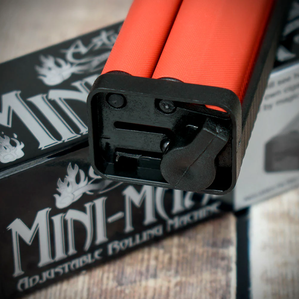 Mini Maxi Plastic Cigarette Roller - Regular Adjustable - Image 2