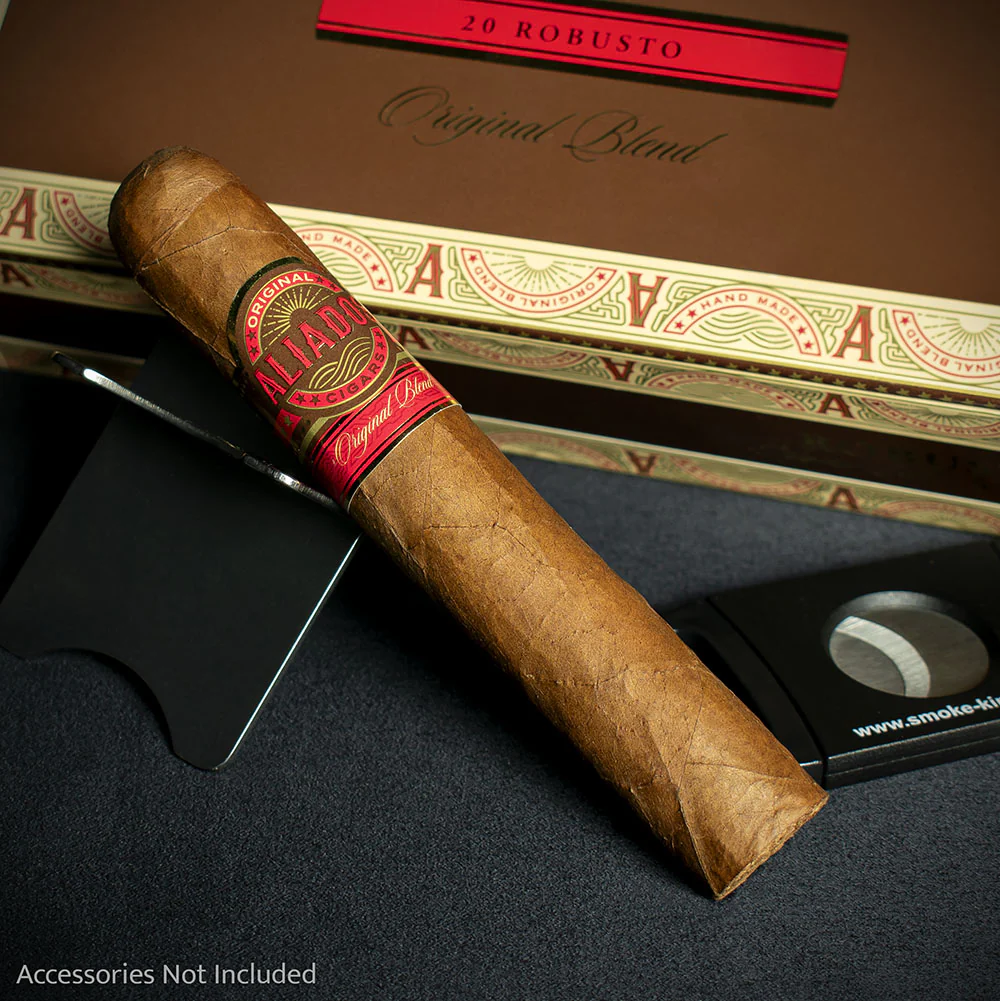 Aliados Original Robusto Cigar - Single - Image 2