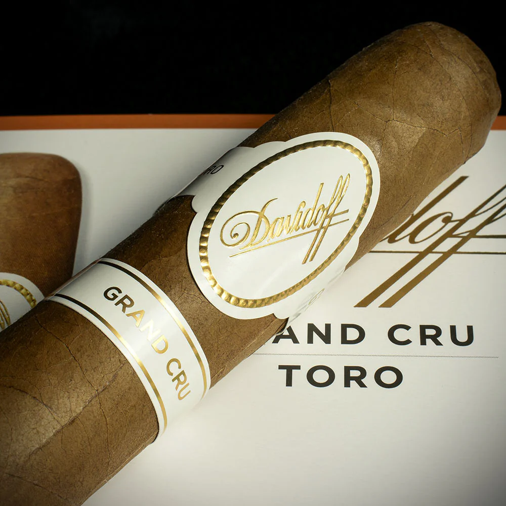 Davidoff Grand Cru Toro Cigars - Pack of 4 - Image 3