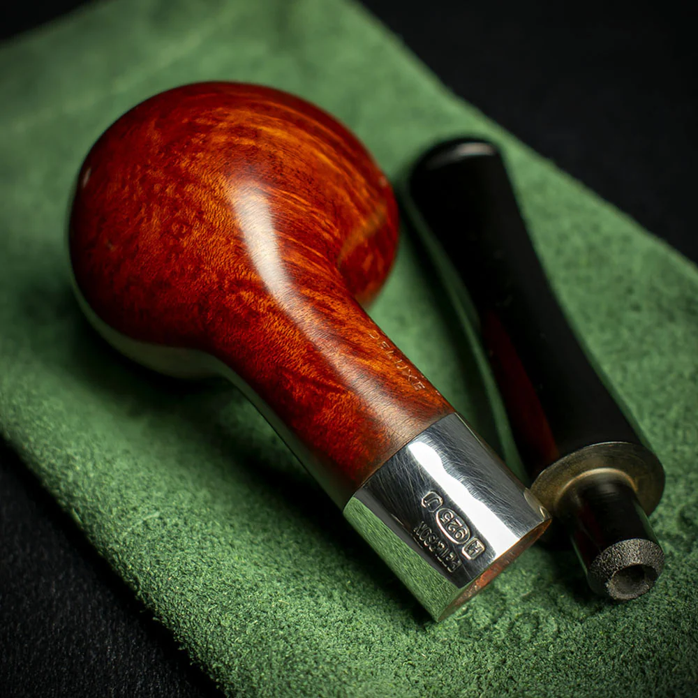 Peterson of Dublin Deluxe Classic Terracotta Smoking Pipe - Shape 87 - Image 4