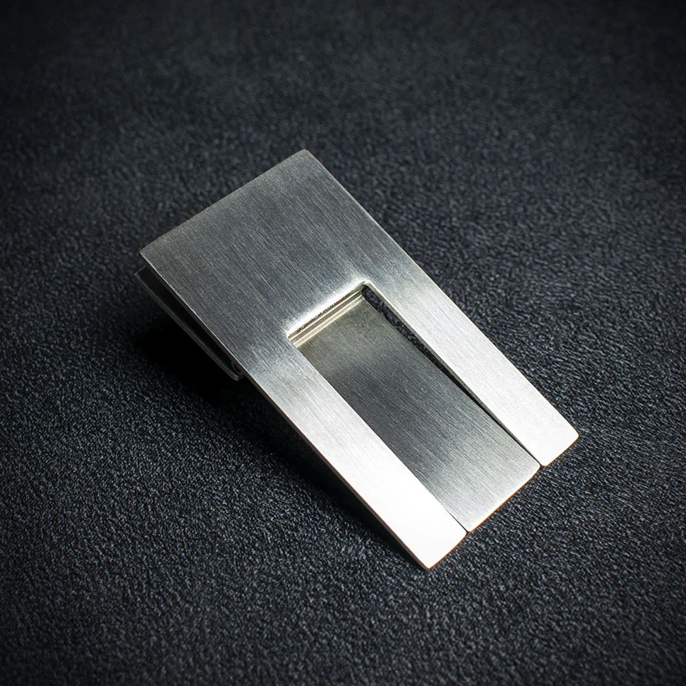 Portable Metal Cigar Stand