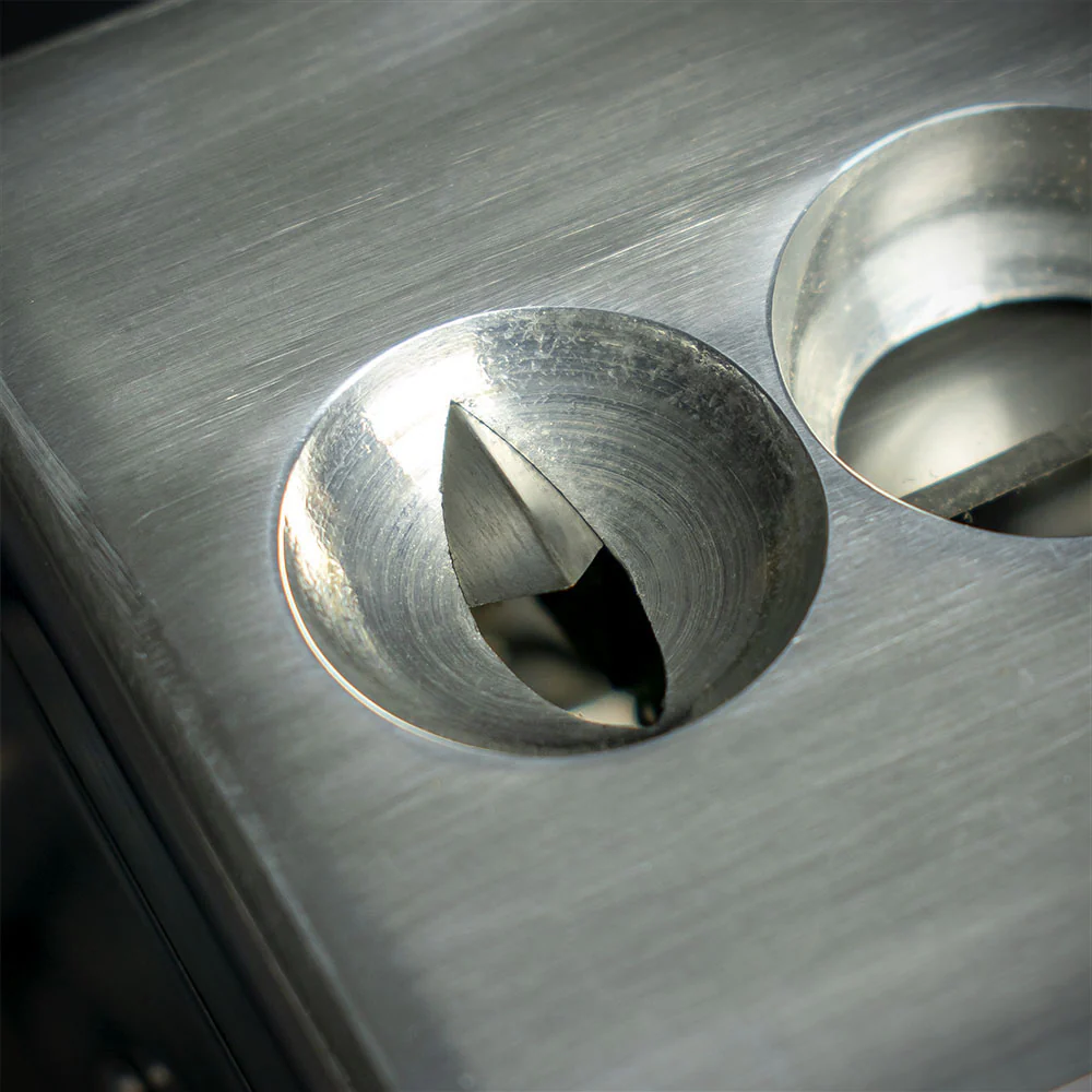 Quad Table Cigar Cutter - Straight & V Cut - Image 6