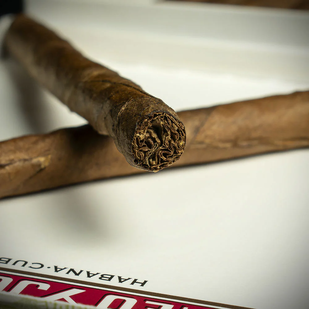 Romeo y Julieta Mini Cuban Cigarillos - 20 Pack - Image 3