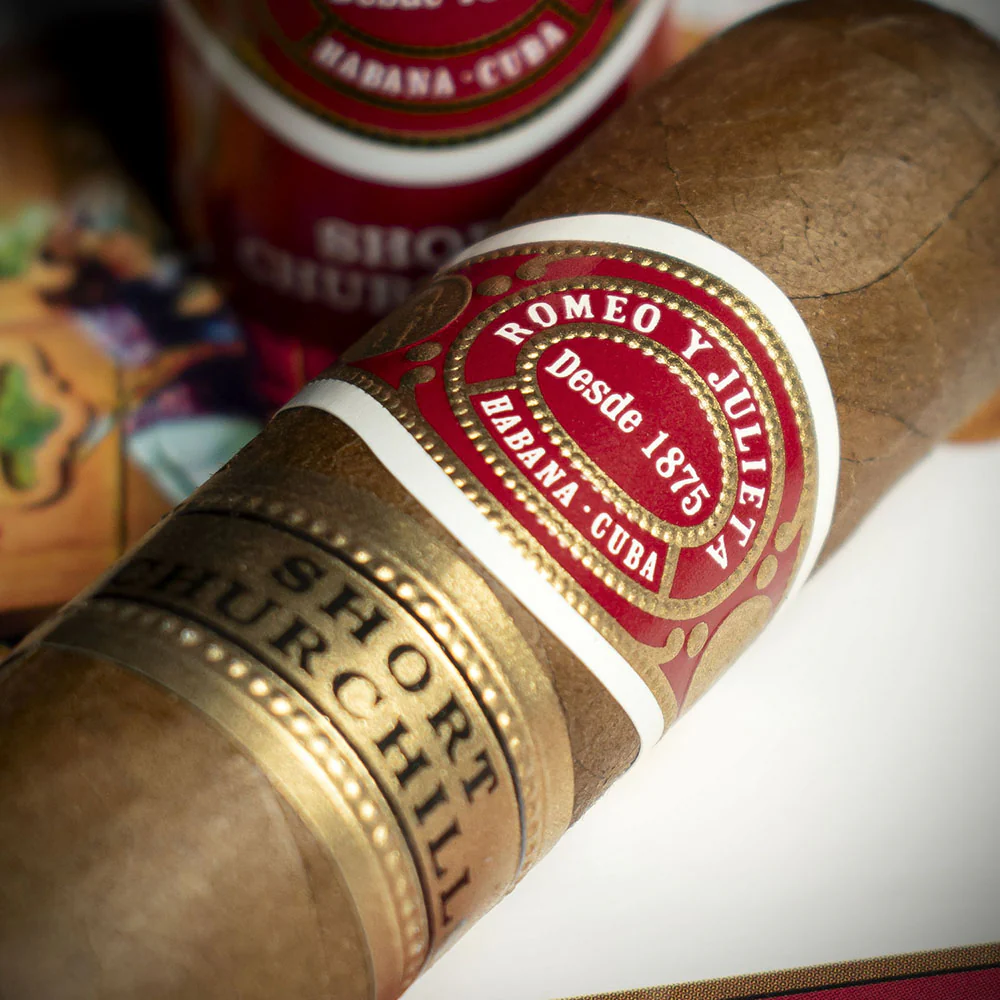 Romeo y Julieta Short Churchill Tubed Cuban Cigar & Hine Miniature - Gift Box - Image 7