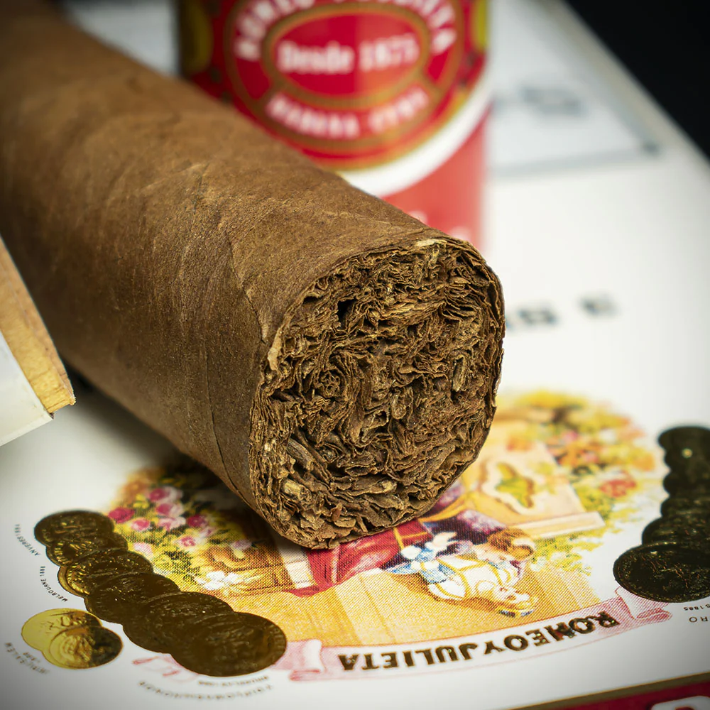Romeo y Julieta Short Churchill Tubos Cuban Cigars - 3 Pack - Image 5