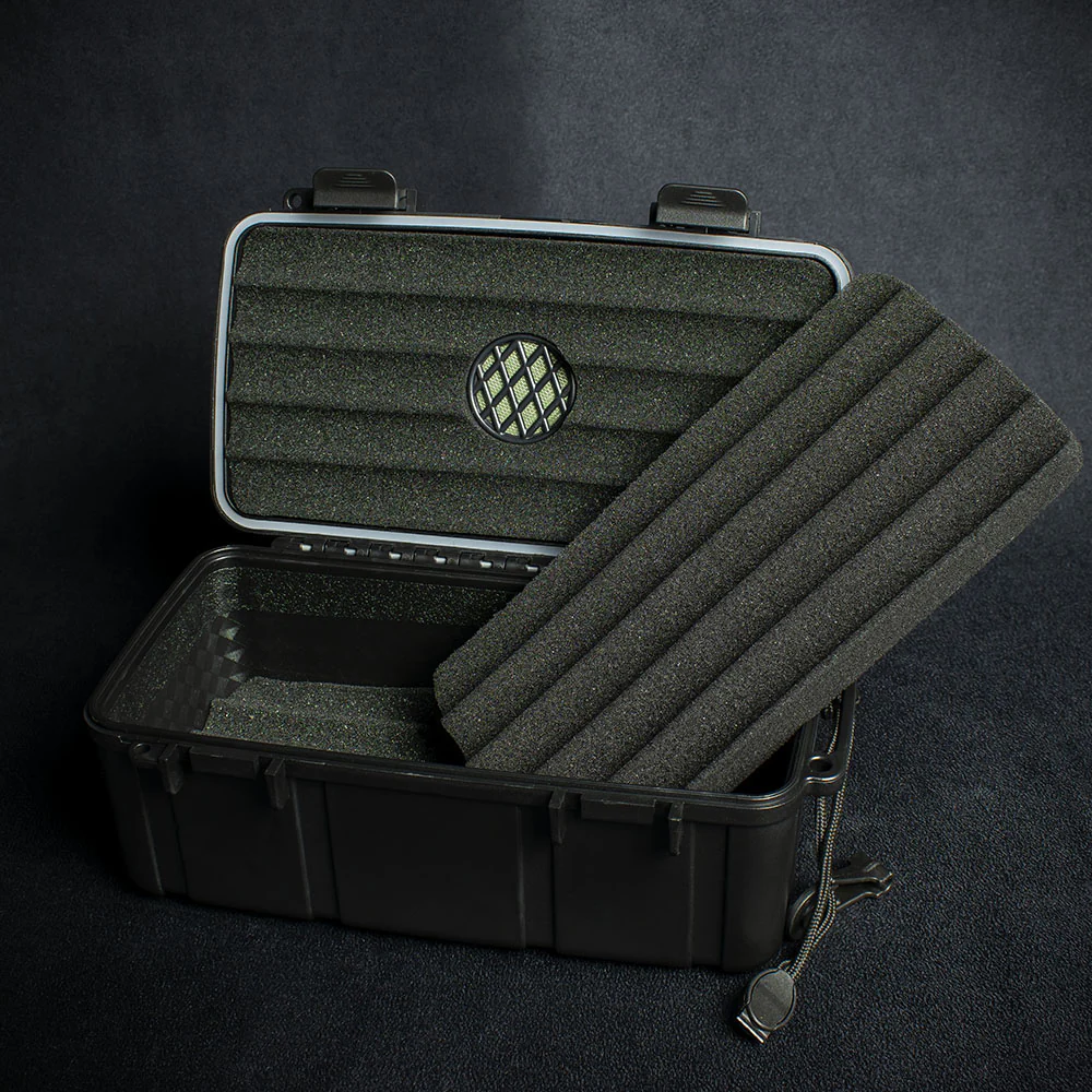 Sikarlan Crushproof Travel Humidor - 10 Cigars Black - Image 2