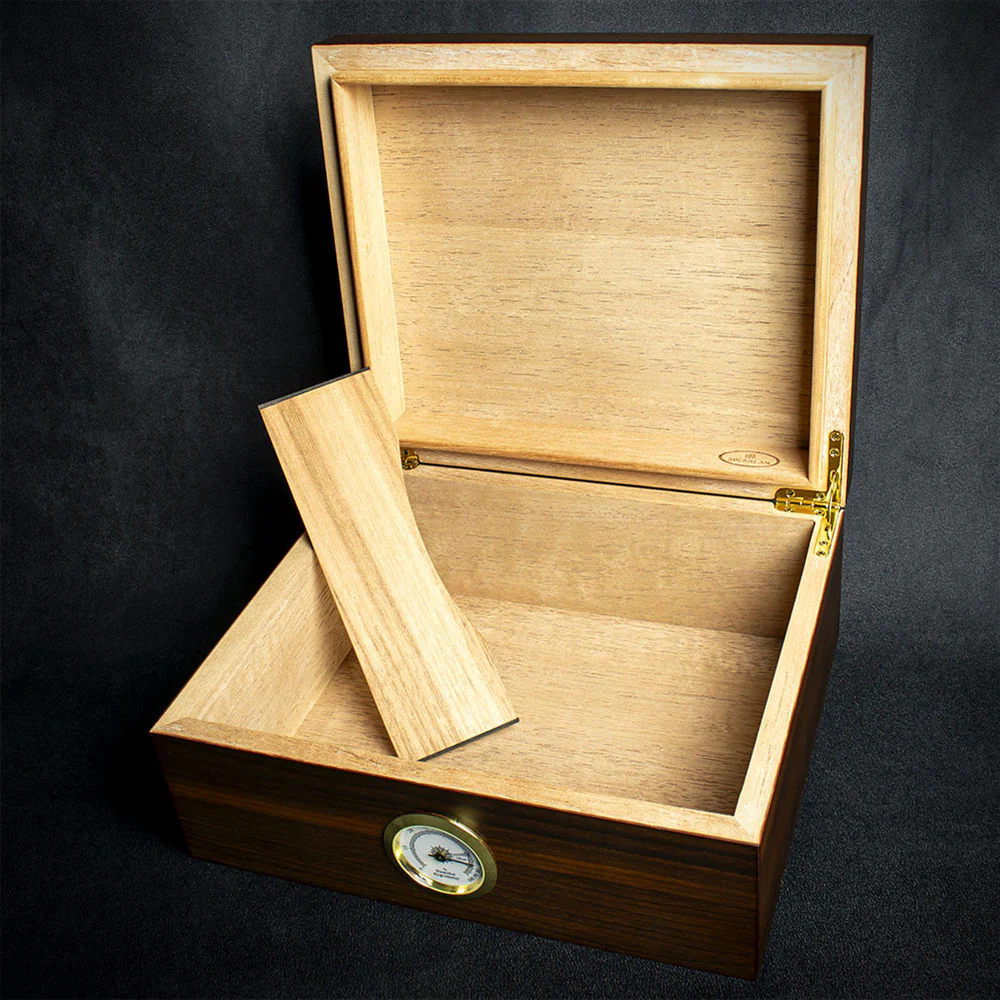 Sikarlan Walnut Finish Humidor - 50 Cigar Capacity - Image 2