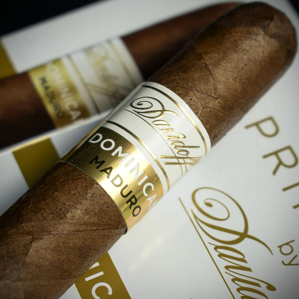 Davidoff Primeros Dominican Maduro Petit Panetela Cigar - Single - Image 4