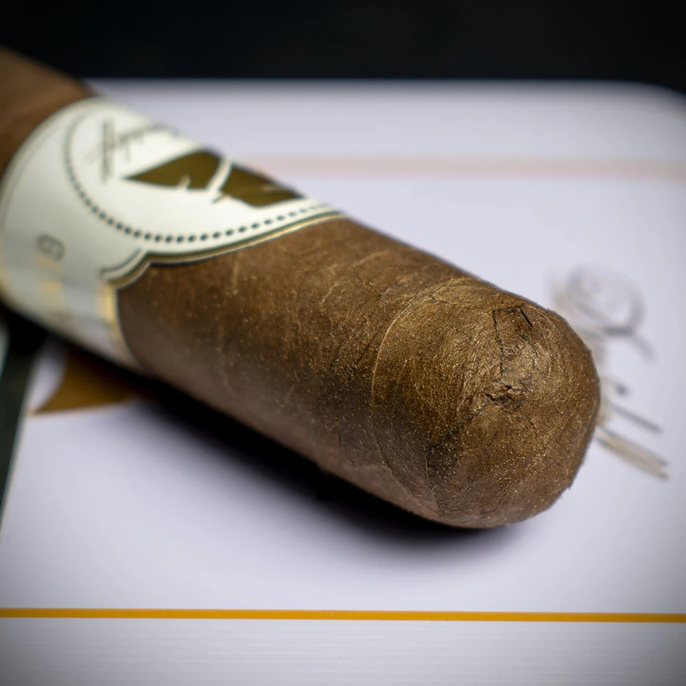 Davidoff Winston Churchill The Raconteur Petit Panatela Cigar - Single - Image 5