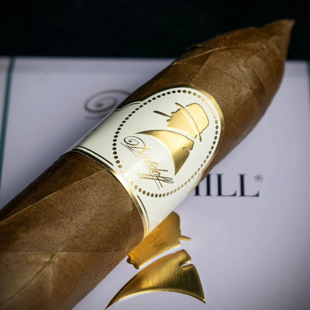 Davidoff Winston Churchill The Traveller Belicoso Cigar - Single - Image 4