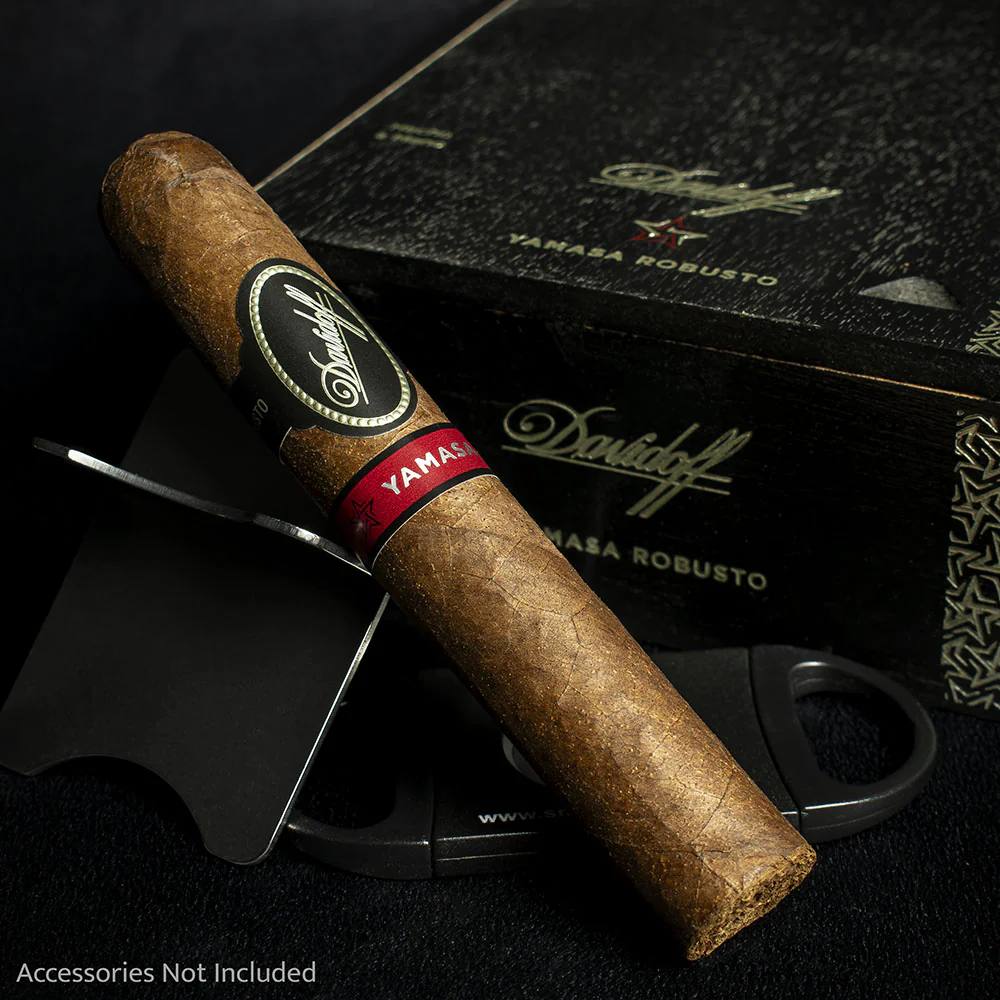 Davidoff Yamasa Robusto Cigar - Single - Image 2