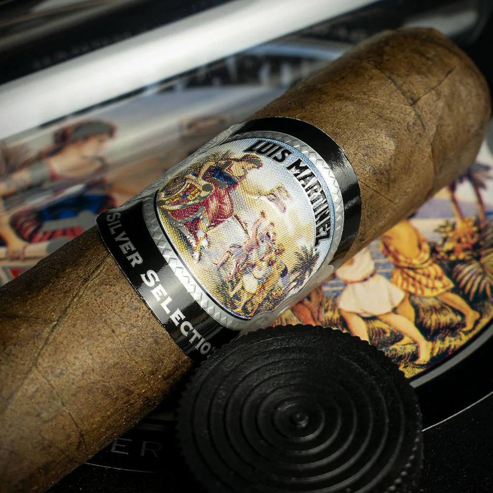 Luis Martinez Crystal Robusto Silver Selection Cigar - Single - Image 3