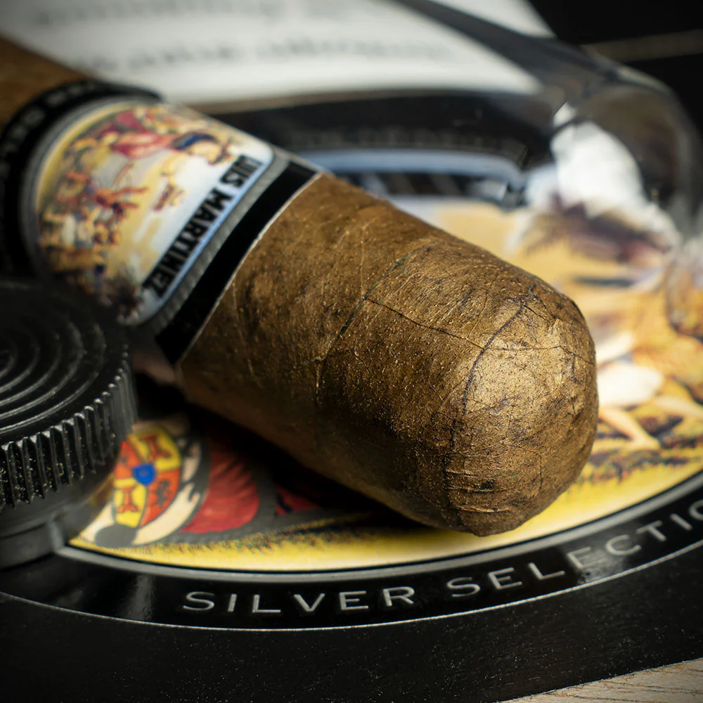 Luis Martinez Crystal Robusto Silver Selection Cigar - Single - Image 4