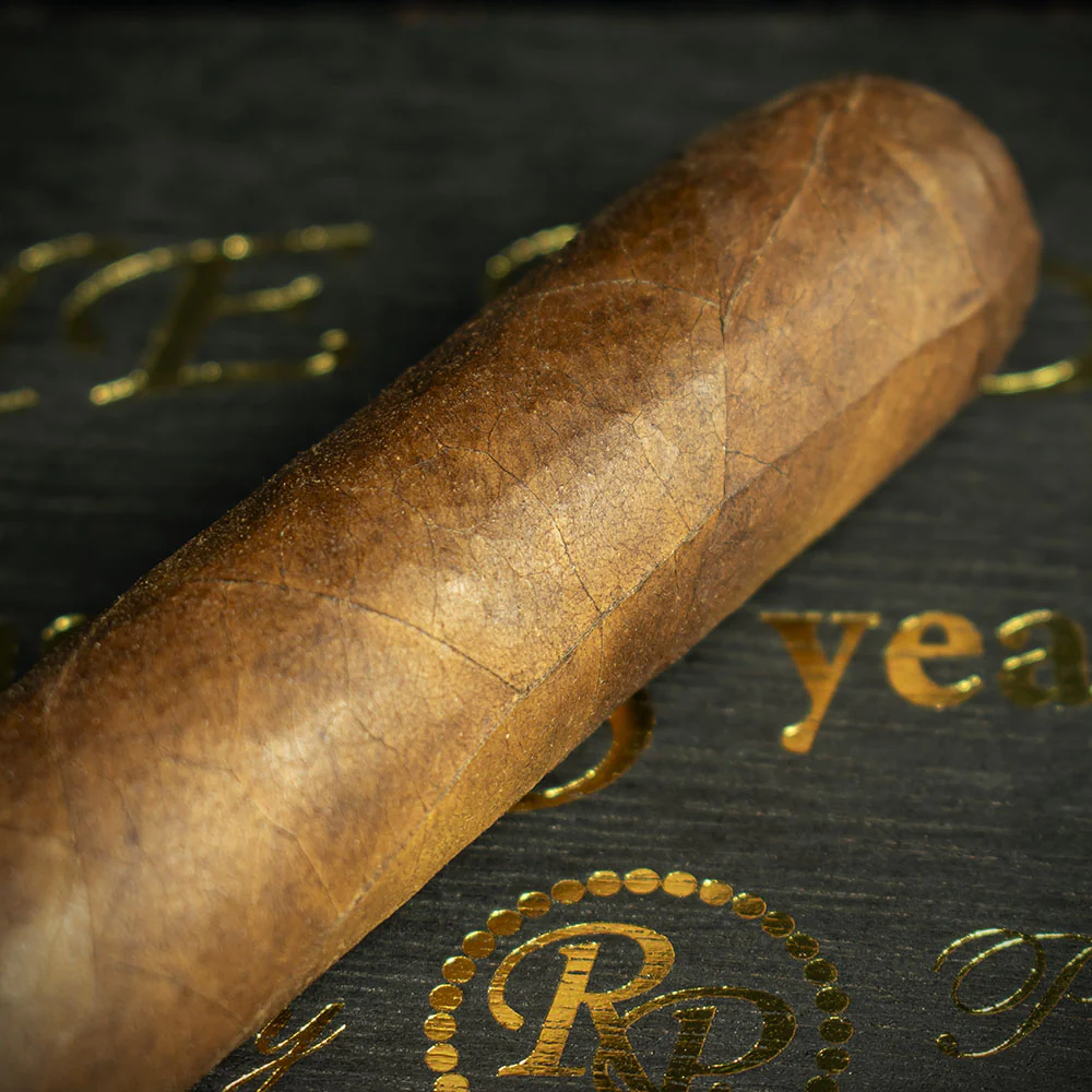 Rocky Patel The Edge Nicaraguan Short Robusto Cigar - Single - Image 4