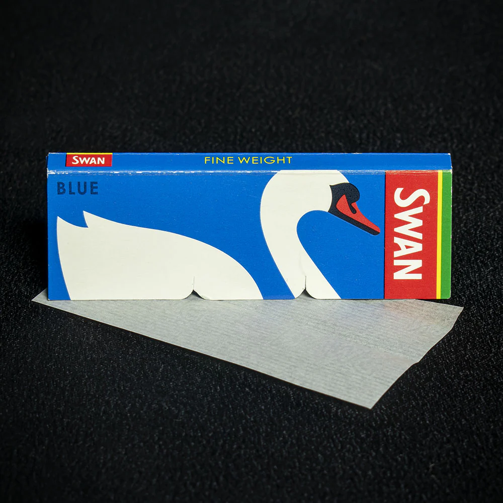 Swan Rolling Papers Regular Blue - 5 Packs - Image 2