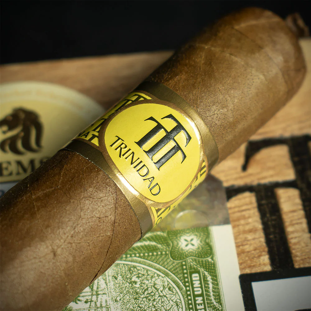 Trinidad Reyes Cuban Cigars - Box of 12 - Image 3